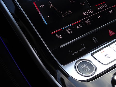 Audi A8 60 TFSie 449PK Quattro / Audi Exclusive / Matrix / B&O / 360°