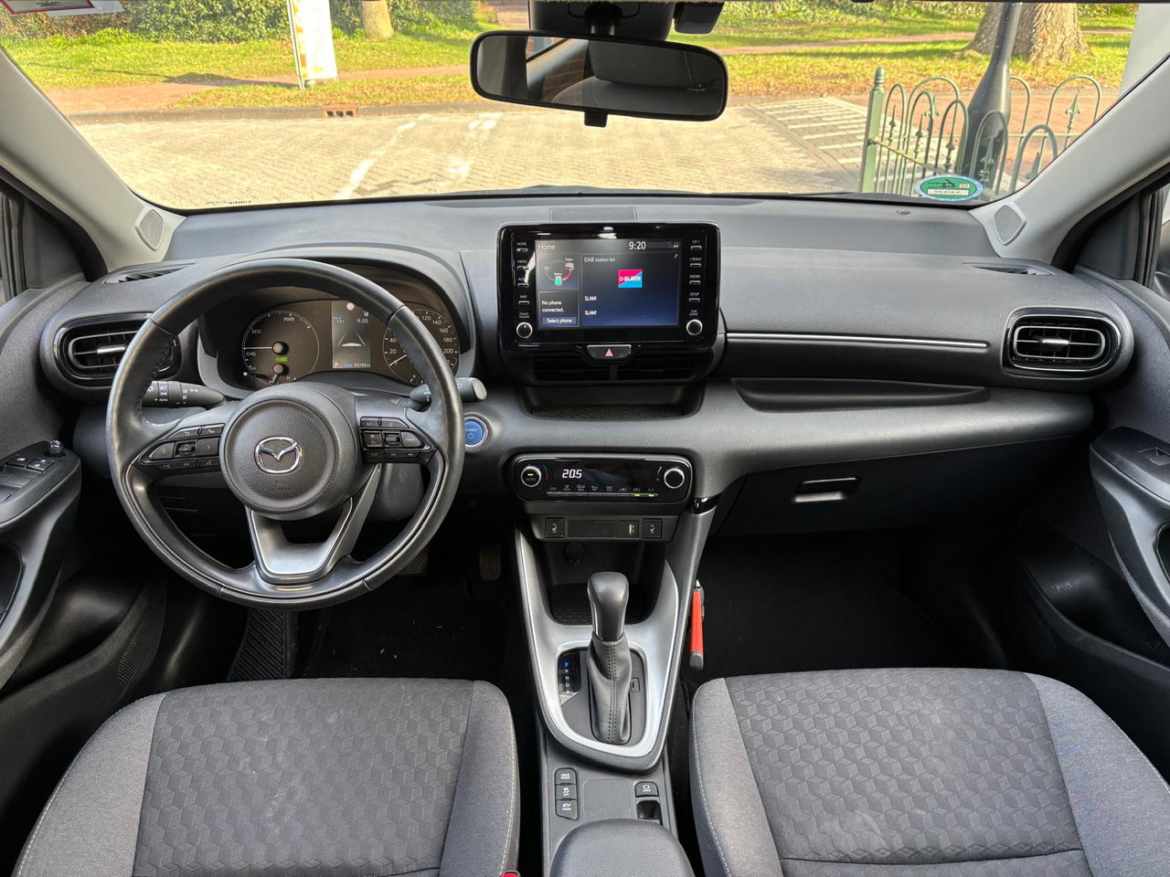 Mazda 2 Hybrid