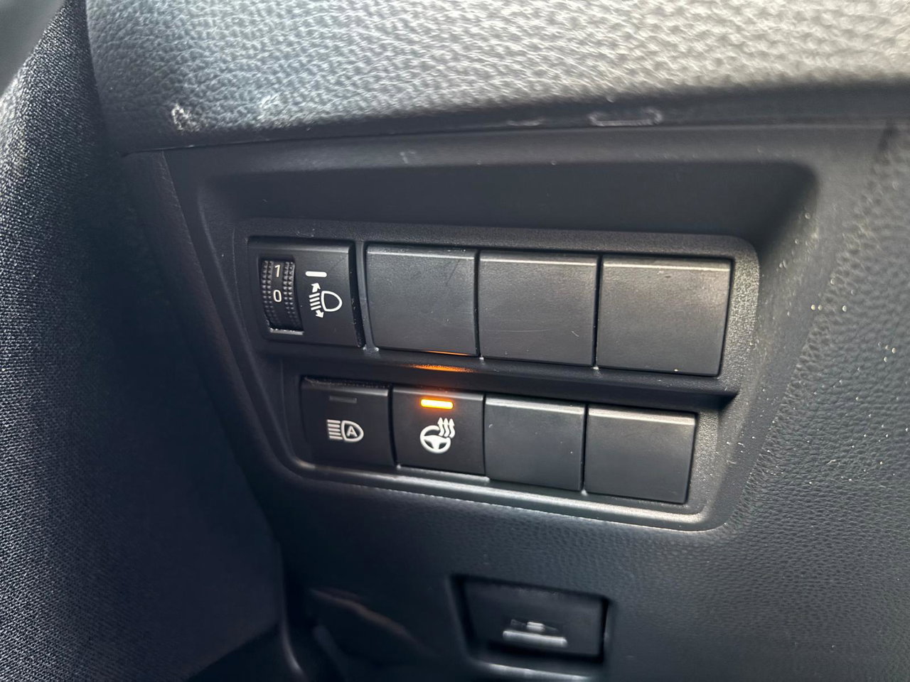 Mazda 2 Hybrid