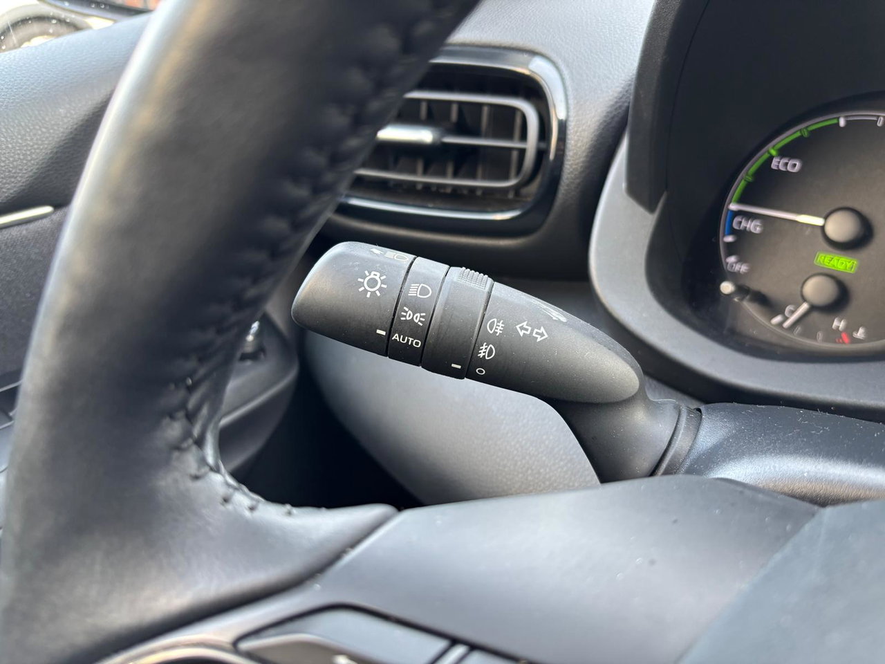 Mazda 2 Hybrid