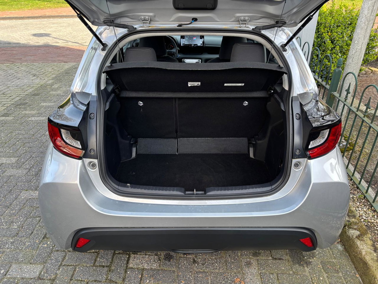 Mazda 2 Hybrid