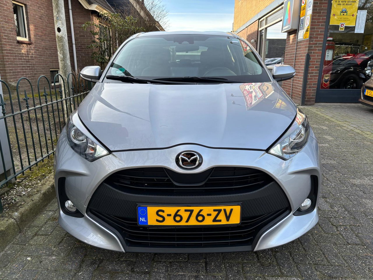 Mazda 2 Hybrid