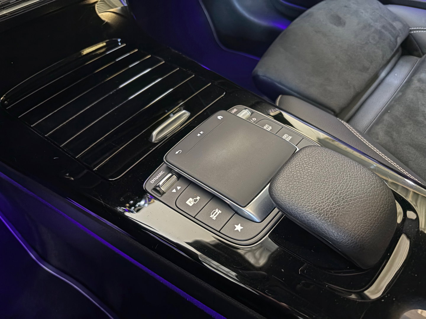 Mercedes-Benz CLA-Klasse 200 Edition, Pano, Sfeer, Burmester, Applecarplay