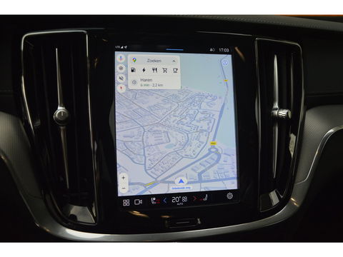 Volvo V60 T6 Hybride Ultimate Dark Long Range | Bowers & Wilkins | Head-Up Display | Panoramadak | Stoel + Stuur Verwarmd |