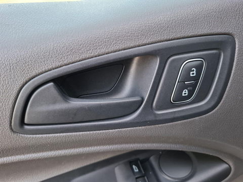 Ford Transit Connect 1.5 EcoBlue L2 Ambiente AIRCO / CRUISE CONTROLE / IMPERIAL / TREKHAAK