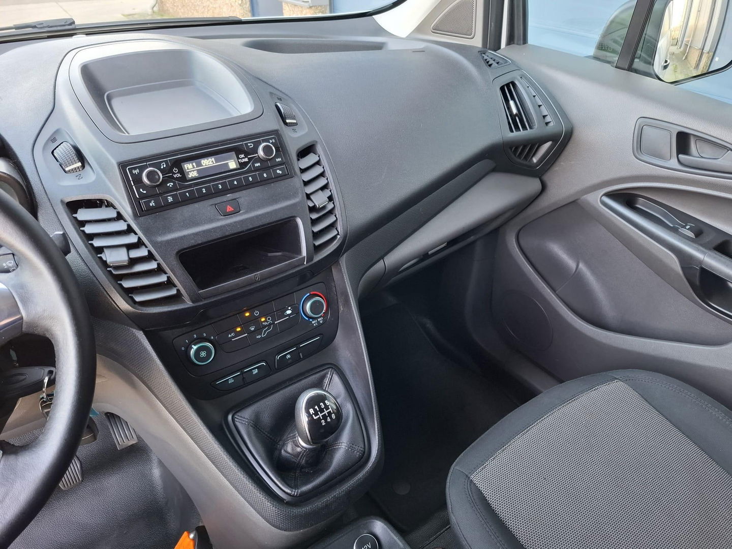 Ford Transit Connect 1.5 EcoBlue L2 Ambiente AIRCO / CRUISE CONTROLE / IMPERIAL / TREKHAAK
