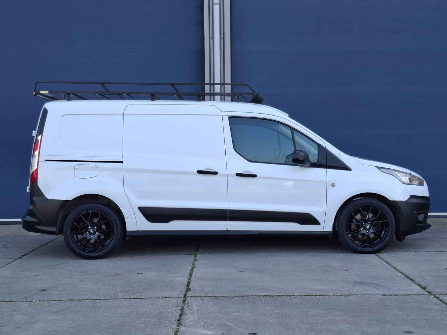 Ford Transit Connect 1.5 EcoBlue L2 Ambiente AIRCO / CRUISE CONTROLE / IMPERIAL / TREKHAAK