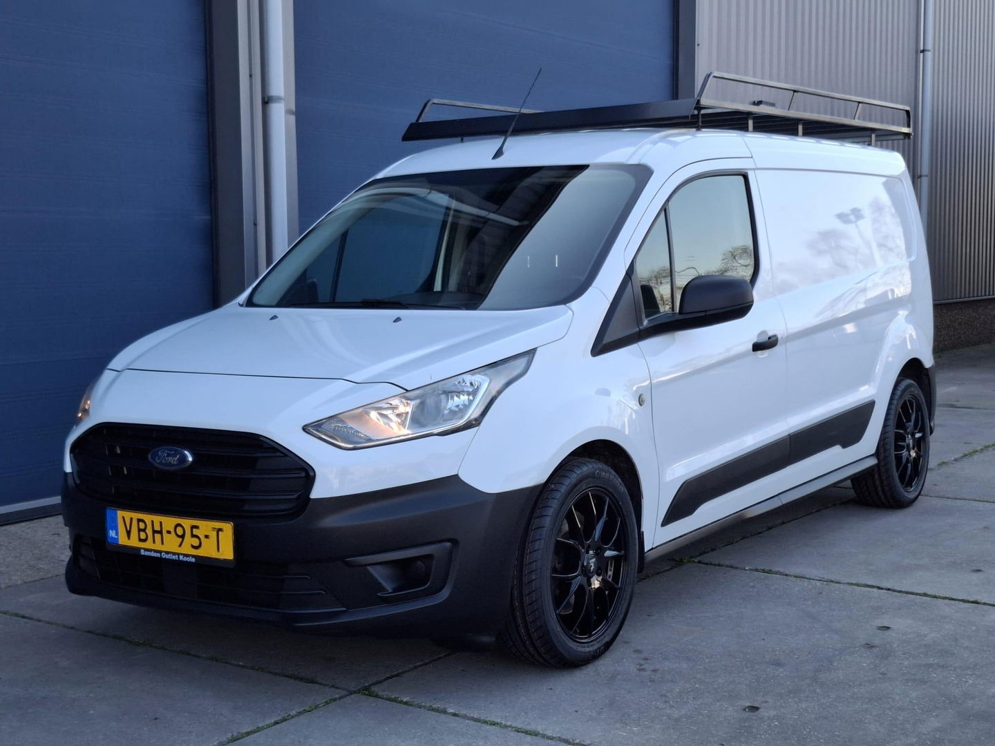 Ford Transit Connect 1.5 EcoBlue L2 Ambiente AIRCO / CRUISE CONTROLE / IMPERIAL / TREKHAAK