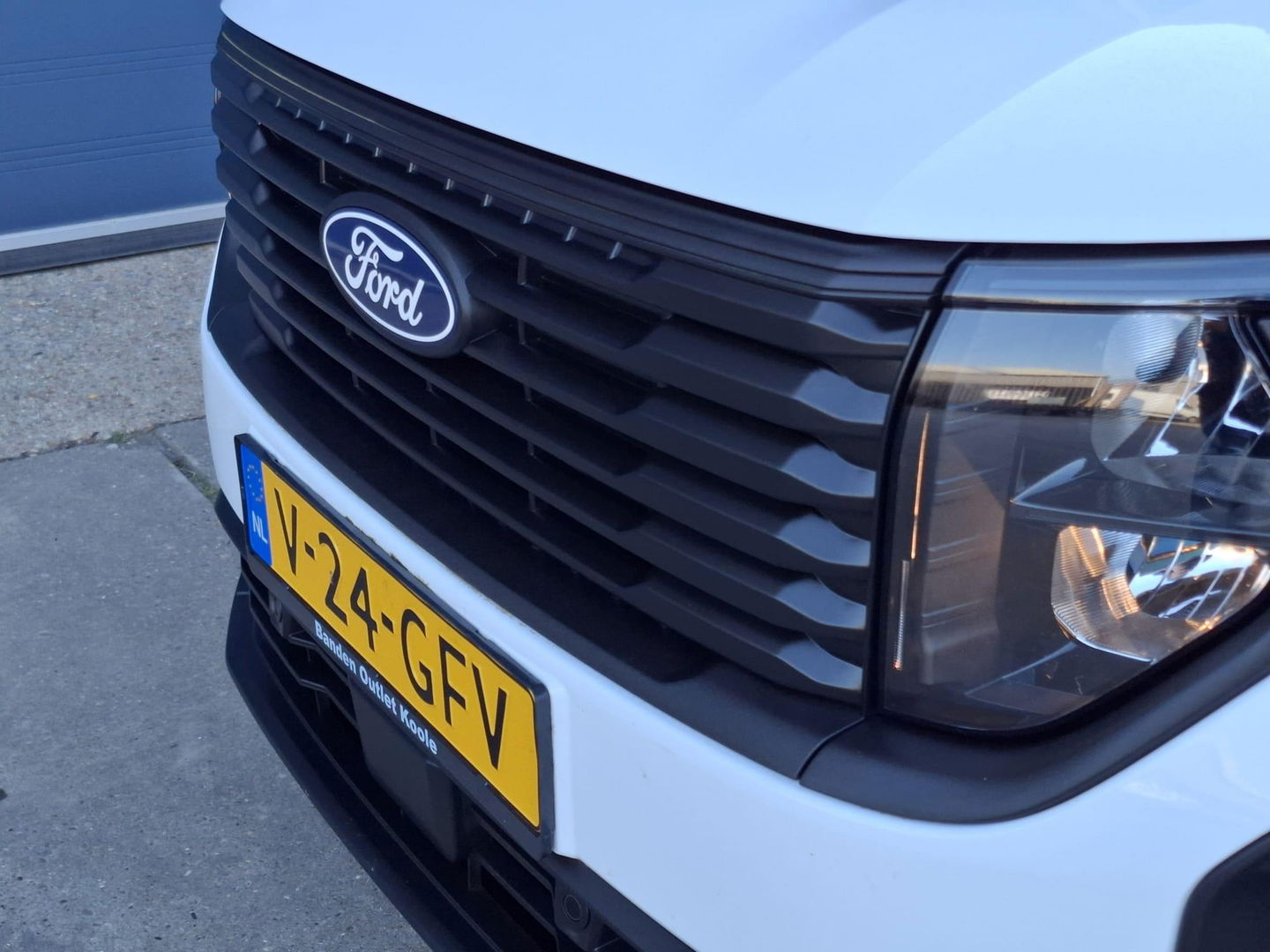 Ford Transit Courier 1.5 EcoBlue Trend CAMERA / CARPLAY / ADAPTIVE CRUISE / FABRIEKS GARANTIE