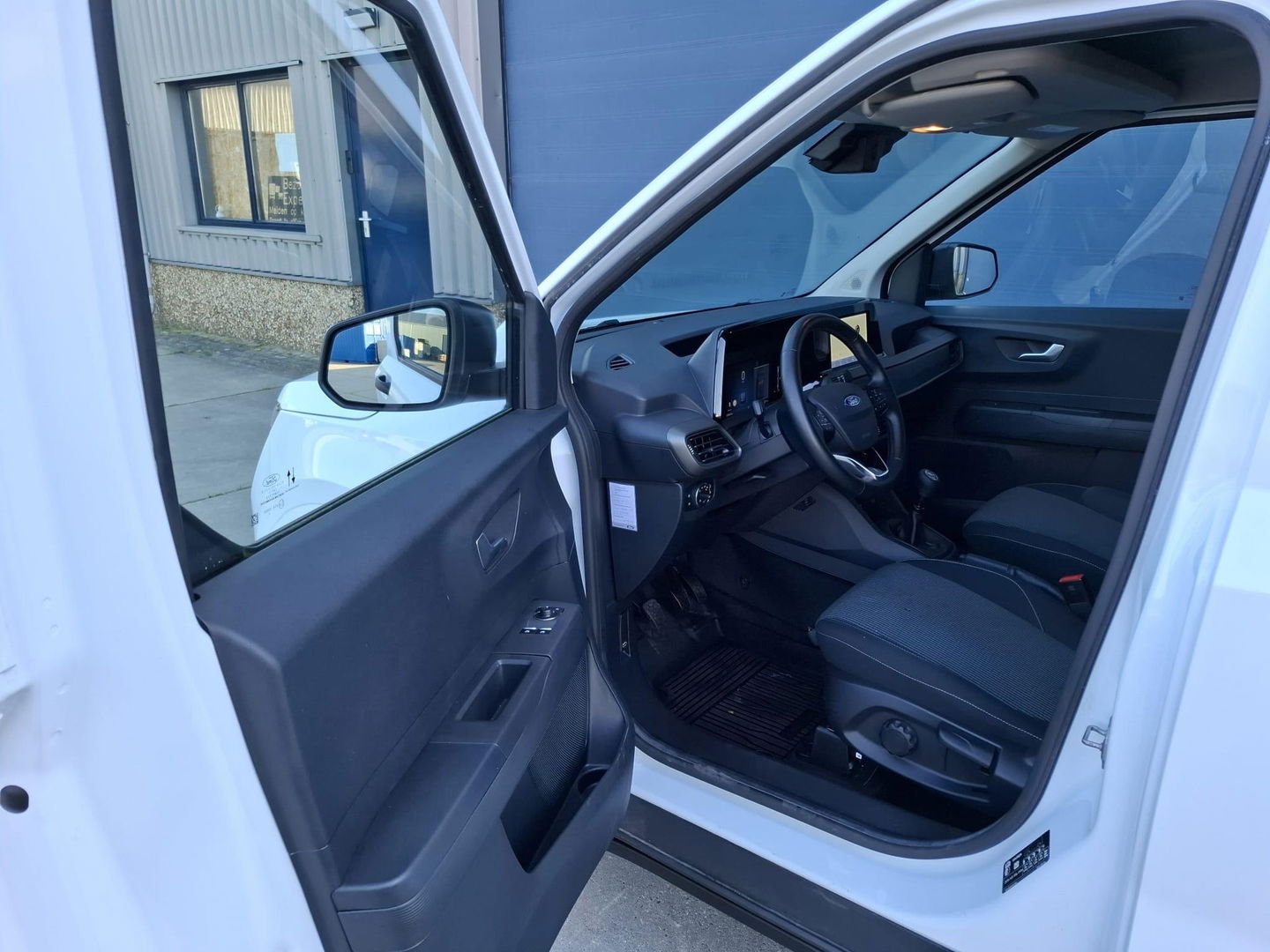 Ford Transit Courier 1.5 EcoBlue Trend CAMERA / CARPLAY / ADAPTIVE CRUISE / FABRIEKS GARANTIE