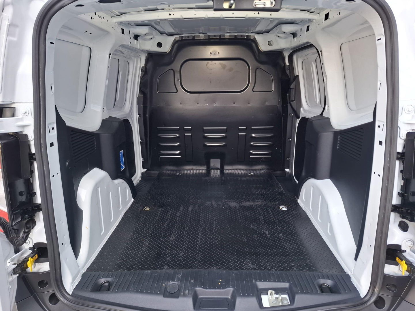 Ford Transit Courier 1.5 EcoBlue Trend CAMERA / CARPLAY / ADAPTIVE CRUISE / FABRIEKS GARANTIE