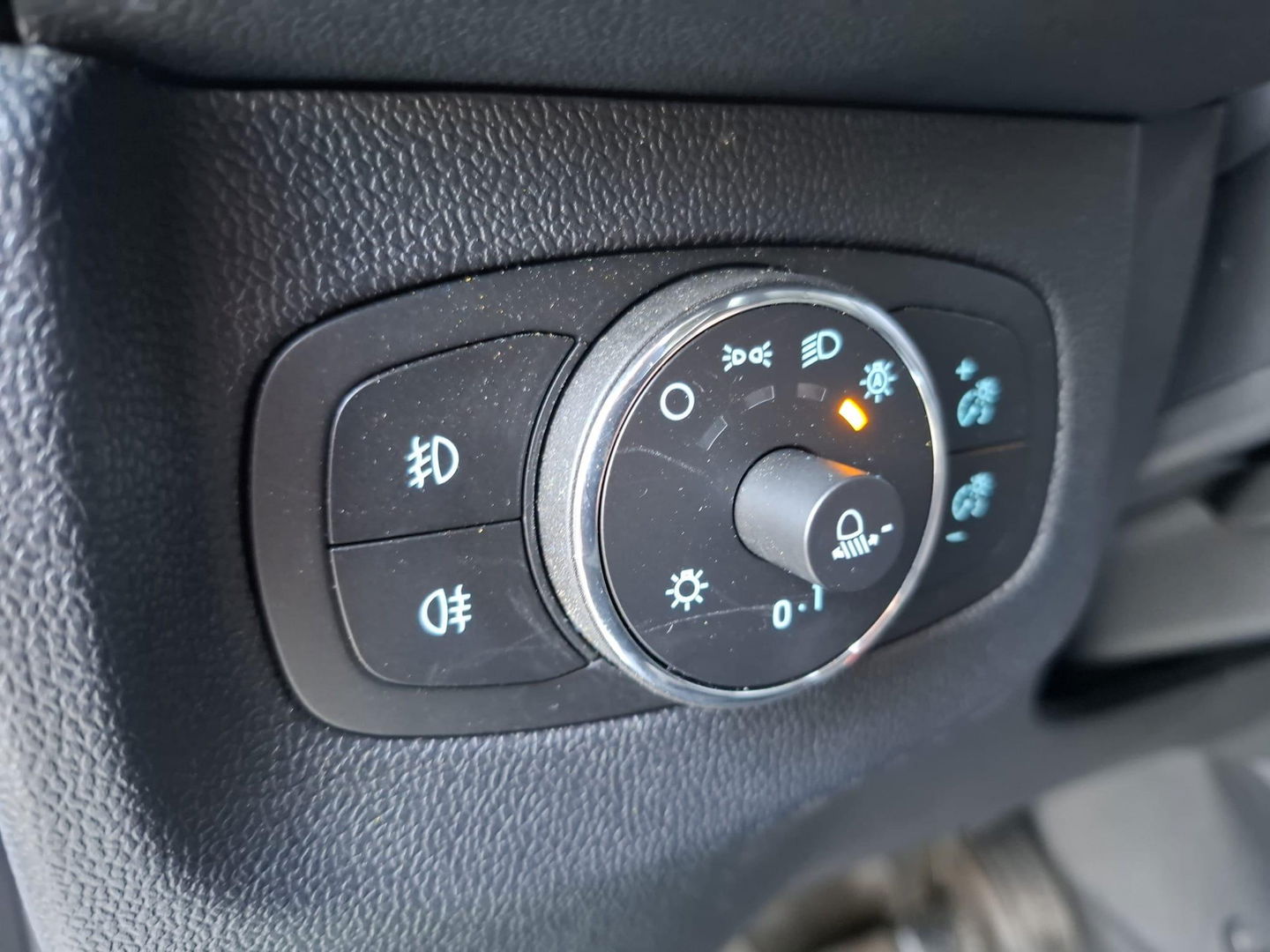 Ford Transit Courier 1.5 EcoBlue Trend CAMERA / CARPLAY / ADAPTIVE CRUISE / FABRIEKS GARANTIE