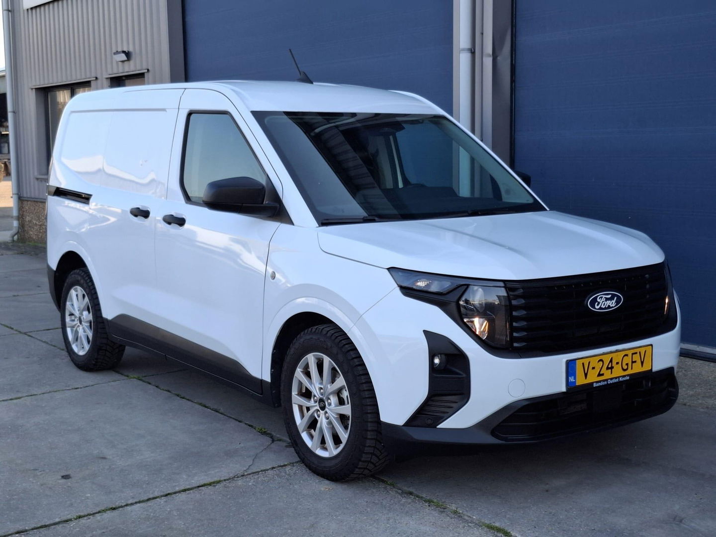 Ford Transit Courier 1.5 EcoBlue Trend CAMERA / CARPLAY / ADAPTIVE CRUISE / FABRIEKS GARANTIE