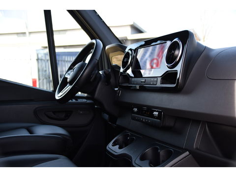 Mercedes-Benz Sprinter 316 2.2 CDI L2H2 PB Edition Adaptieve Cruise, Camera, Carplay, LED, Leder, Stoelverwarming, Clima, Mulitmedia, Uniek!