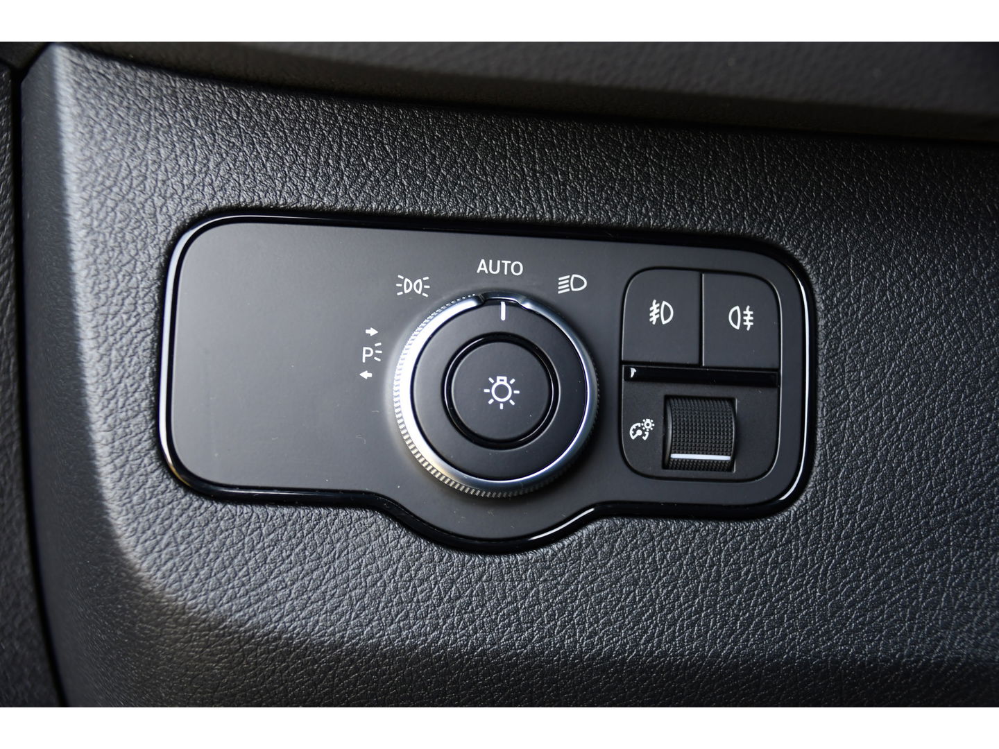 Mercedes-Benz Sprinter 316 2.2 CDI L2H2 PB Edition Adaptieve Cruise, Camera, Carplay, LED, Leder, Stoelverwarming, Clima, Mulitmedia, Uniek!