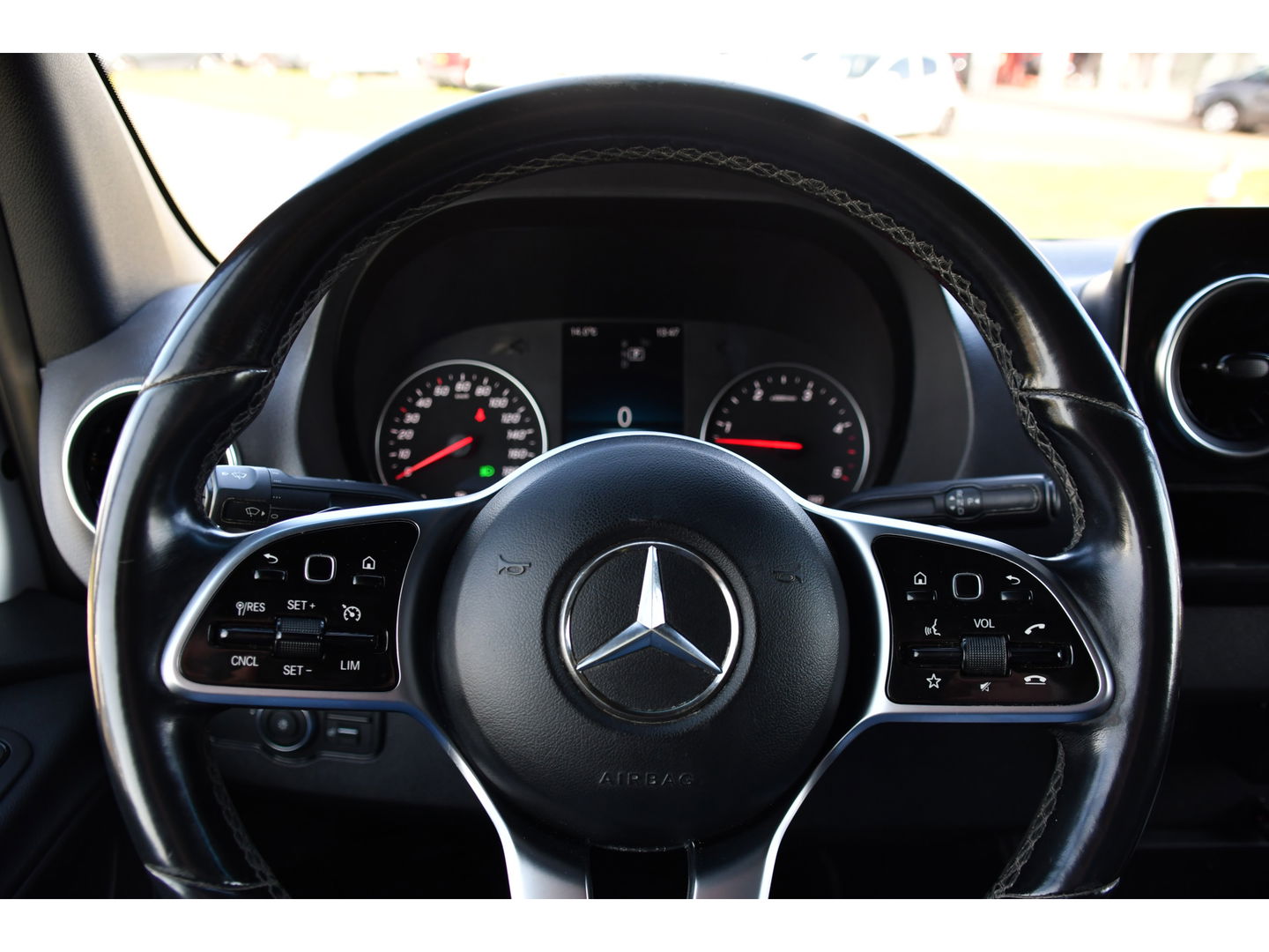 Mercedes-Benz Sprinter 319 V6 3.0 CDI L2H2 PB Edition Cruise, 360 Camera, Carplay, LED, 190pk, Leder, Multimedia, Uniek!