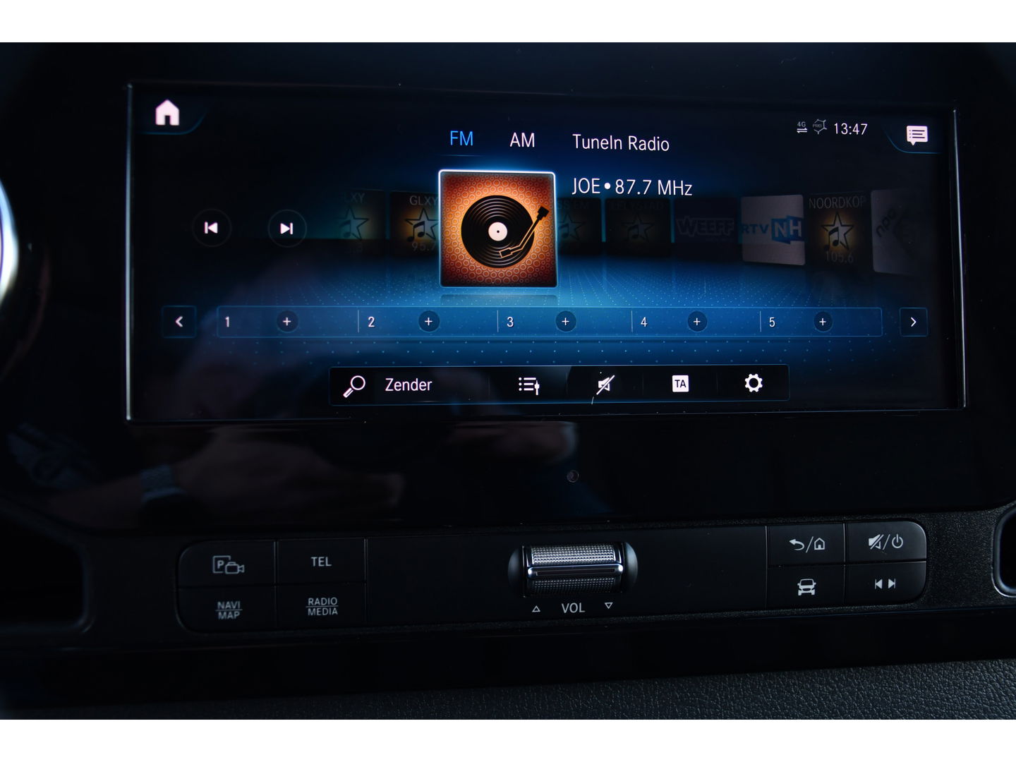 Mercedes-Benz Sprinter 319 V6 3.0 CDI L2H2 PB Edition Cruise, 360 Camera, Carplay, LED, 190pk, Leder, Multimedia, Uniek!