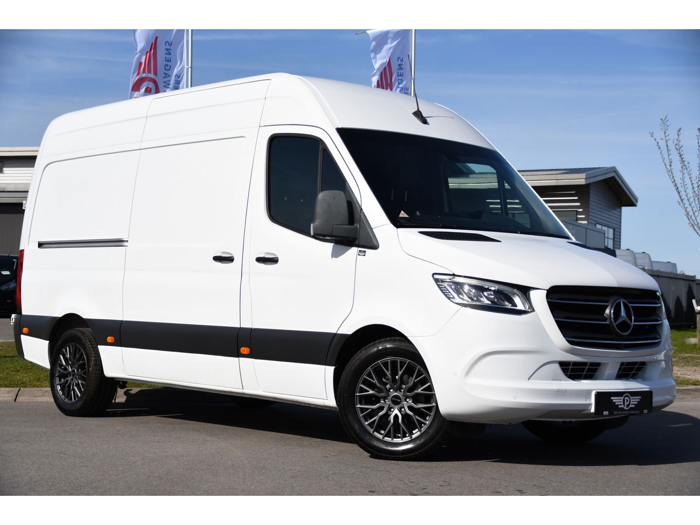 Mercedes-Benz Sprinter 319 V6 3.0 CDI L2H2 PB Edition Cruise, 360 Camera, Carplay, LED, 190pk, Leder, Multimedia, Uniek!