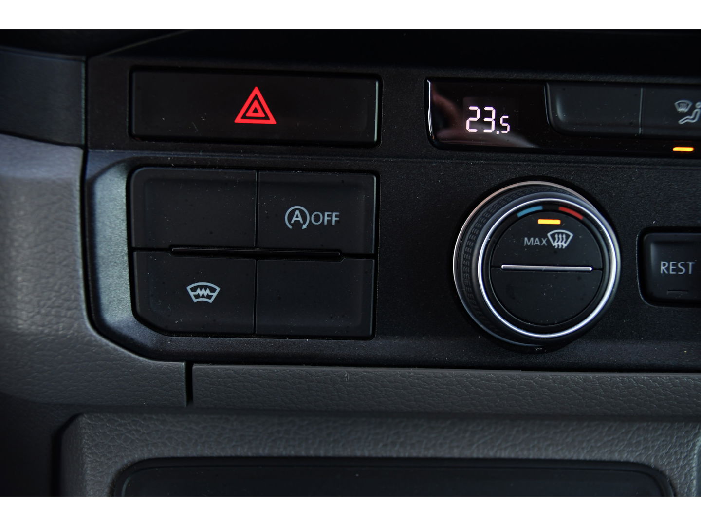 MAN TGE 3.180 35 2.0 L3H2 4x4 DC Cruise, Camera, Carplay, LED, Voorruit verwarming, Multimedia, 177pk, Automaat, Uniek!