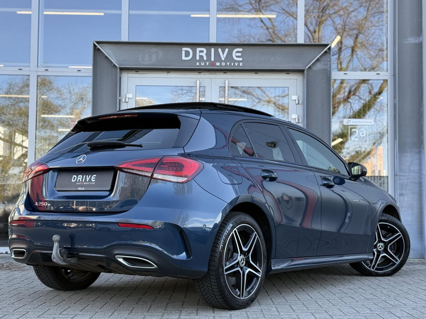 Mercedes-Benz A-Klasse 250 e Bus. Sol. AMG Limited Night|Pano|Cam|Sfeer|Trekhaak