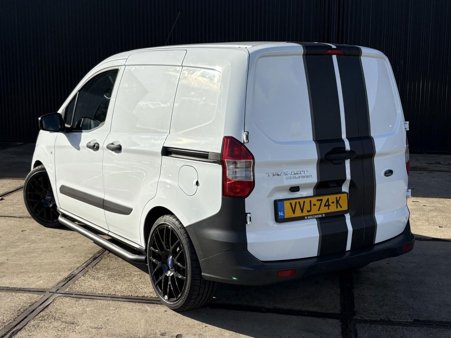 Ford Transit Courier 1.5 TDCI SPORT | CRISE| EURO 6 | 2x SCHUIF | CARPLAY |