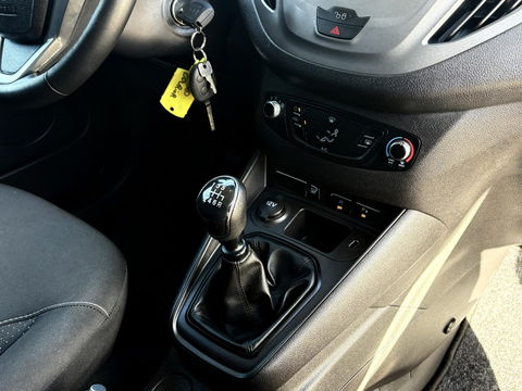 Ford Transit Courier 1.5 TDCI SPORT | CRISE| EURO 6 | 2x SCHUIF | CARPLAY |