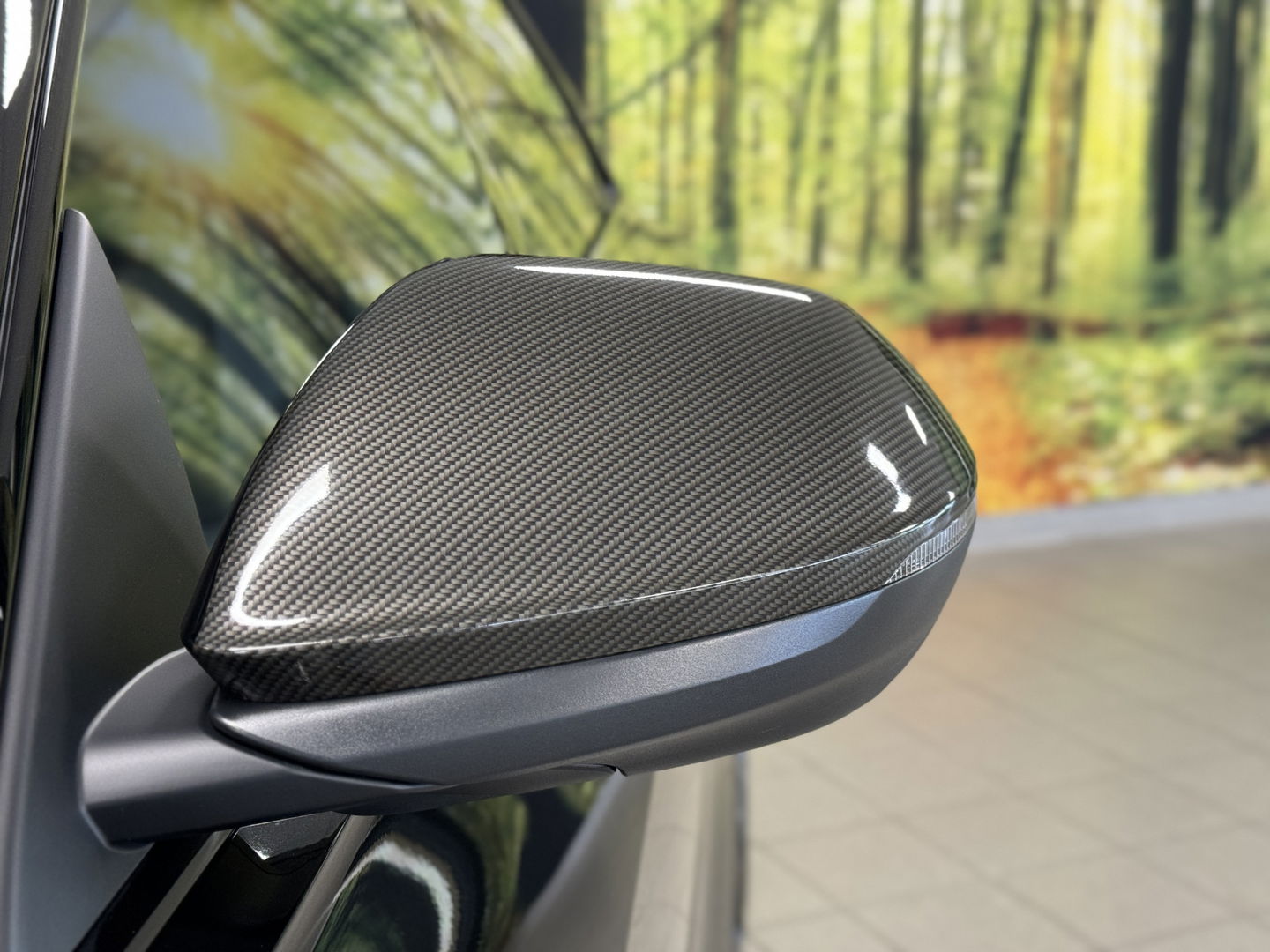 Audi RS Q8 4.0 TFSI RS Q8 quattro | Carbon Optiek Pakket | Dynamic Plus | Keramisch | 23'' lichtmetaal | Panoramadak | Massage | 600 Pk! | Head-up display | Trekhaak | Bang & Olufson |