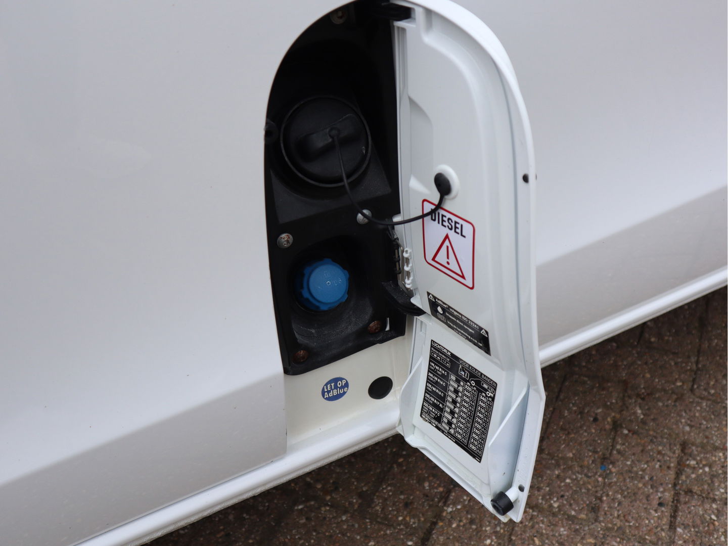 Mercedes-Benz Vito 111 CDI Euro 6 L2 Lang - Airco - A. Deuren - Trekhaak