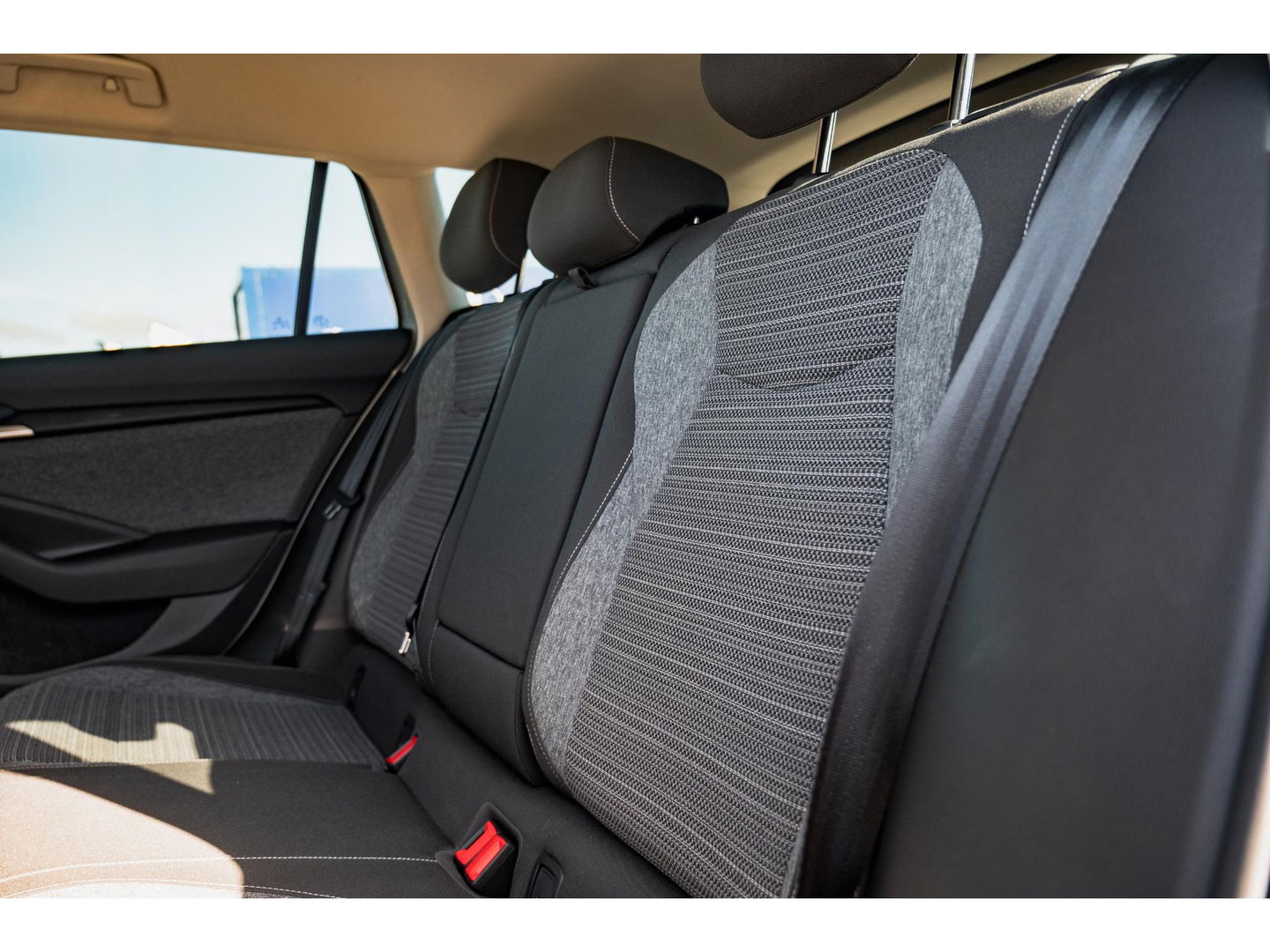 Škoda Superb Combi 1.5 TSI MHEV First Edition | TREKHAAK | CAMERA | LED | ALL SEASON BANDEN