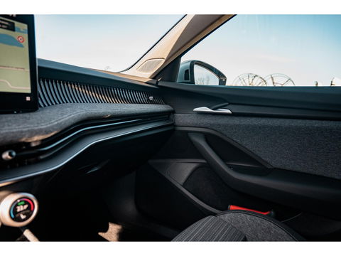 Škoda Superb Combi 1.5 TSI MHEV First Edition | TREKHAAK | CAMERA | LED | ALL SEASON BANDEN