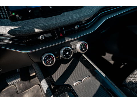 Škoda Superb Combi 1.5 TSI MHEV First Edition | TREKHAAK | CAMERA | LED | ALL SEASON BANDEN