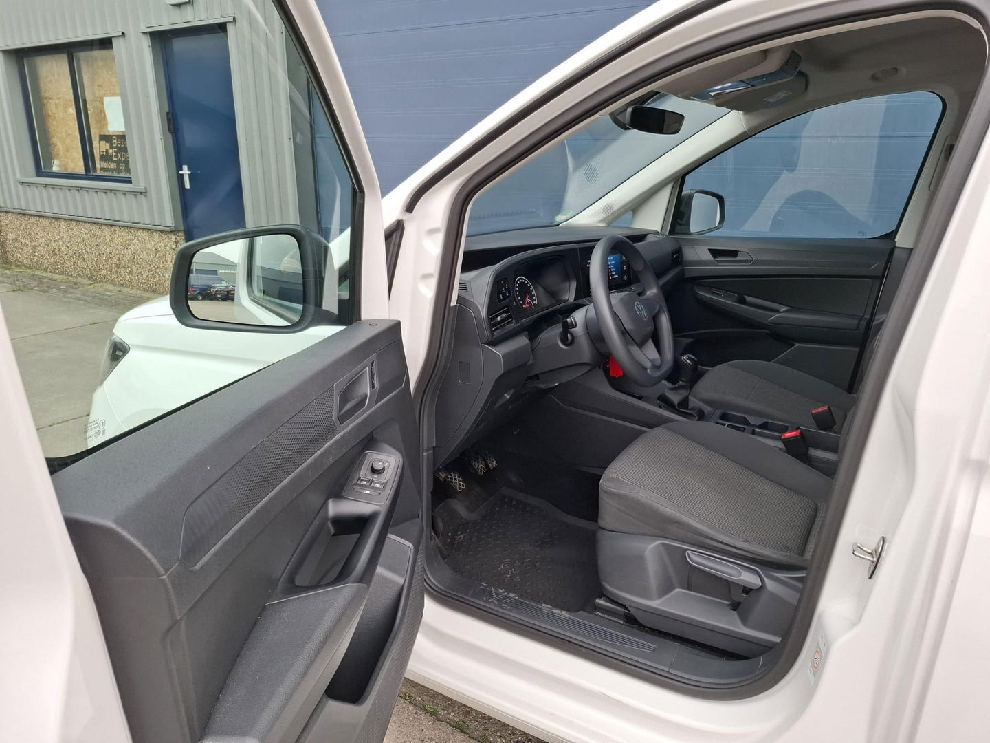 Volkswagen Caddy Cargo Maxi 1.5 TSI BENZINE / AIRCO / STOELVERWARMING / CARPLAY / KLEP / L2H1