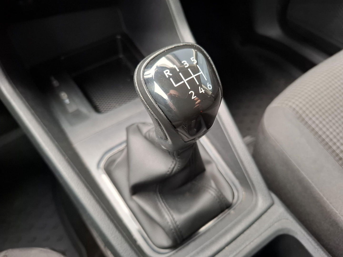 Volkswagen Caddy Cargo Maxi 1.5 TSI BENZINE / AIRCO / STOELVERWARMING / CARPLAY / KLEP / L2H1