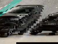 Volvo XC40 - 1.5 T4 Plug-in hybrid Ultimate Bright 211Pk Automaat (PANORAMADAK, BLACKPACK, APPLE CARPLAY, 360 CAMERA, TREKHAAK, LEDER/ALCANTARA, HARMAN/KARDON, GETINT GLAS, ZWART HEMEL, NIEUWSTAAT)