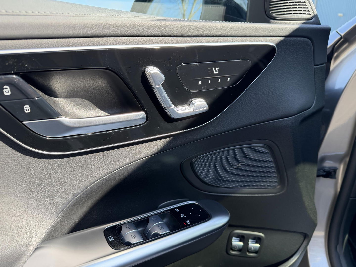 Mercedes-Benz C-Klasse 300 e AMG Business Line Luxe uitvoering l Hybrid