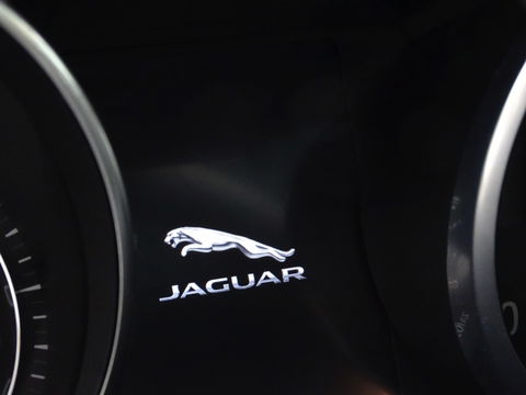 Jaguar F-Type 3.0 V6 Supercharged 400PK Coupé / carbon *NAP*