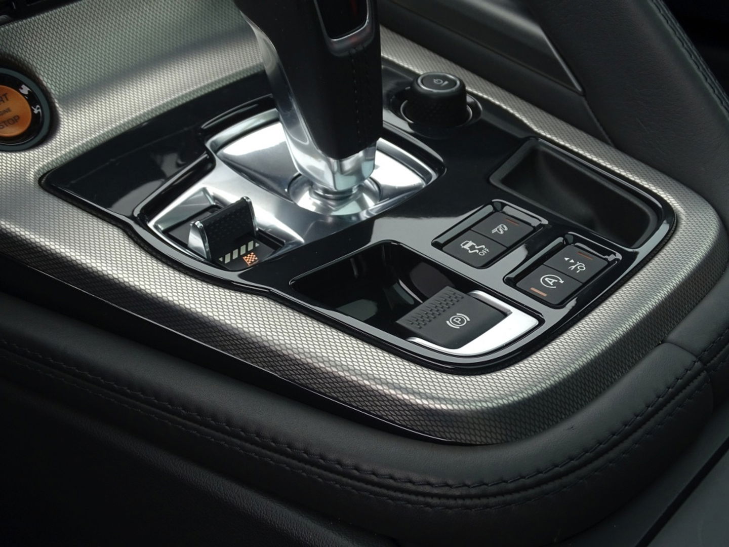 Jaguar F-Type 3.0 V6 Supercharged 400PK Coupé / carbon *NAP*