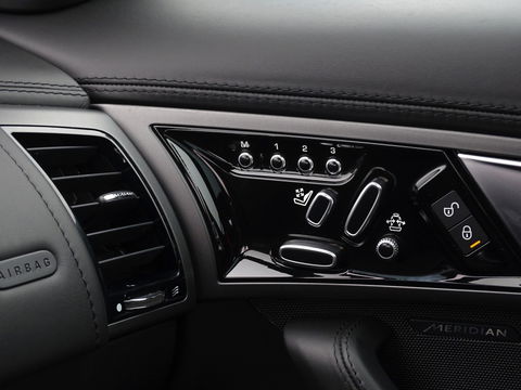 Jaguar F-Type 3.0 V6 Supercharged 400PK Coupé / carbon *NAP*