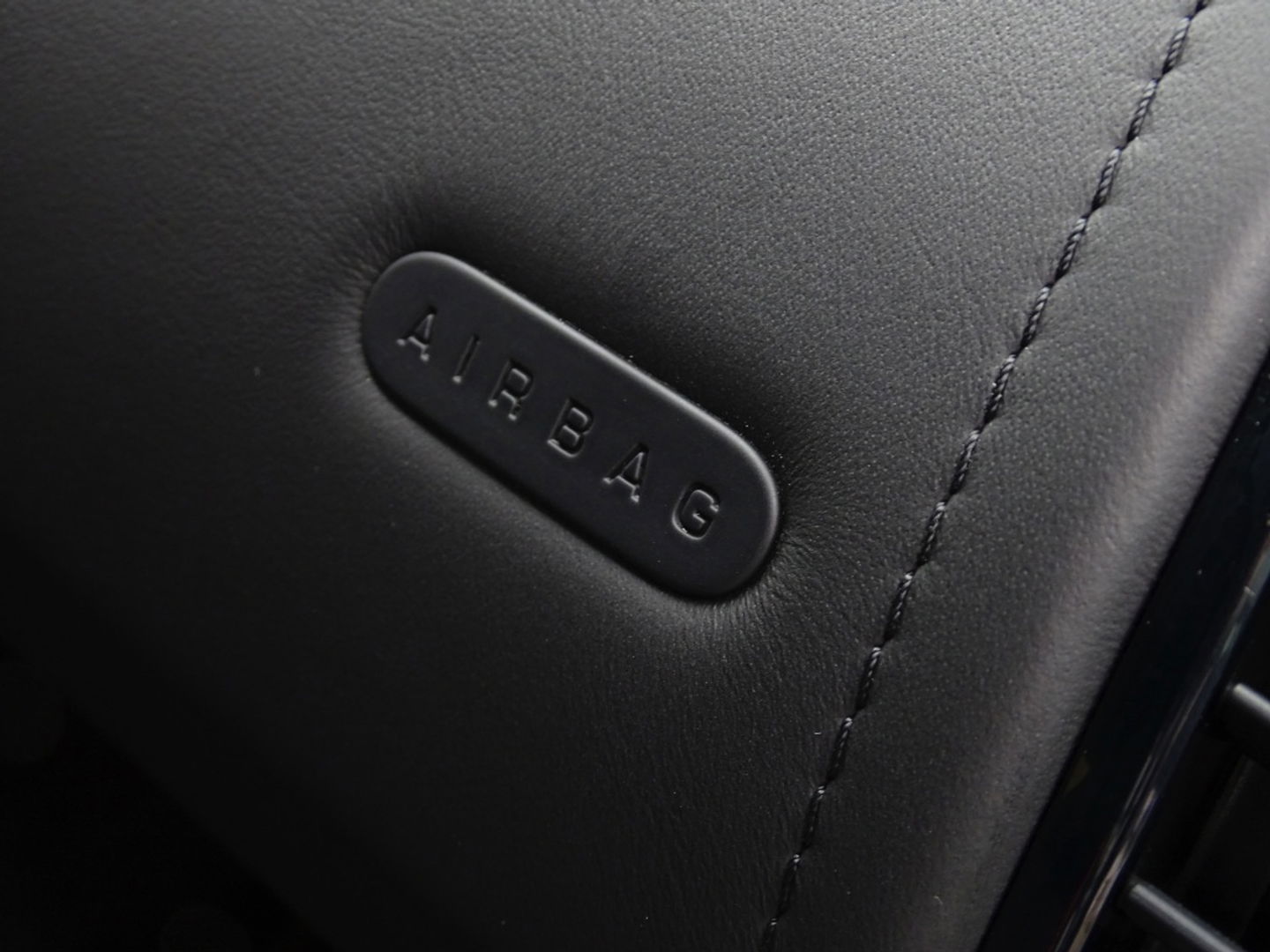 Jaguar F-Type 3.0 V6 Supercharged 400PK Coupé / carbon *NAP*