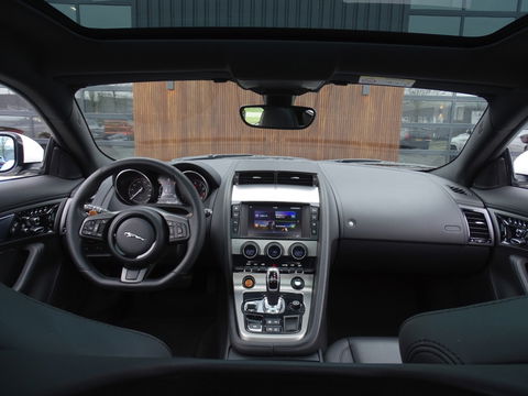 Jaguar F-Type 3.0 V6 Supercharged 400PK Coupé / carbon *NAP*