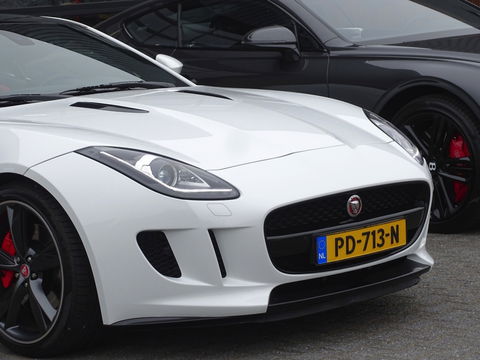 Jaguar F-Type 3.0 V6 Supercharged 400PK Coupé / carbon *NAP*