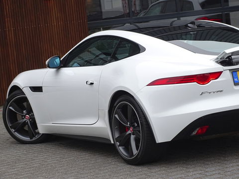 Jaguar F-Type 3.0 V6 Supercharged 400PK Coupé / carbon *NAP*