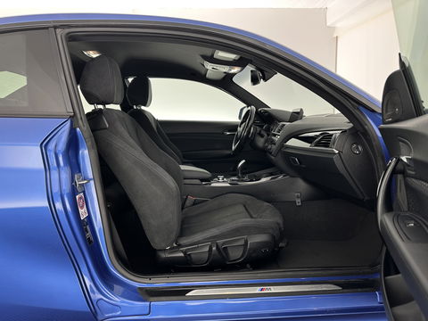 BMW 2 Serie Coupé 220d xDrive Executive M-Sportpack Aut. *XENON | HEATED-SPORTSEATS | HARMAN/KARDON | KEYLESS | NAVI-FULLMAP | PRIVACY-GLASS | SHIFT-PADDLES | ECC | PDC | CRUISE | 18''ALU*