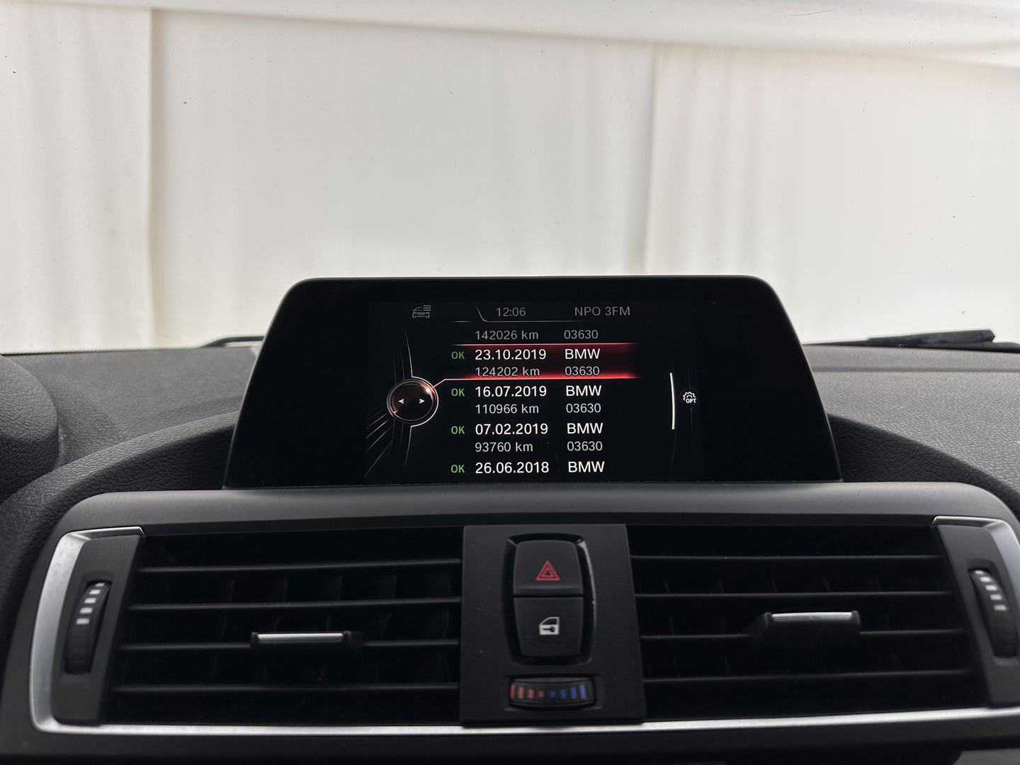 BMW 2 Serie Coupé 220d xDrive Executive M-Sportpack Aut. *XENON | HEATED-SPORTSEATS | HARMAN/KARDON | KEYLESS | NAVI-FULLMAP | PRIVACY-GLASS | SHIFT-PADDLES | ECC | PDC | CRUISE | 18''ALU*