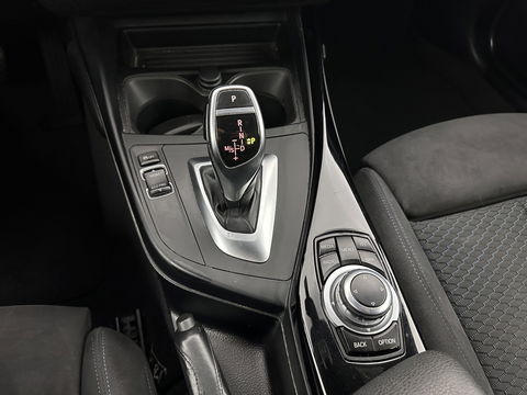 BMW 2 Serie Coupé 220d xDrive Executive M-Sportpack Aut. *XENON | HEATED-SPORTSEATS | HARMAN/KARDON | KEYLESS | NAVI-FULLMAP | PRIVACY-GLASS | SHIFT-PADDLES | ECC | PDC | CRUISE | 18''ALU*