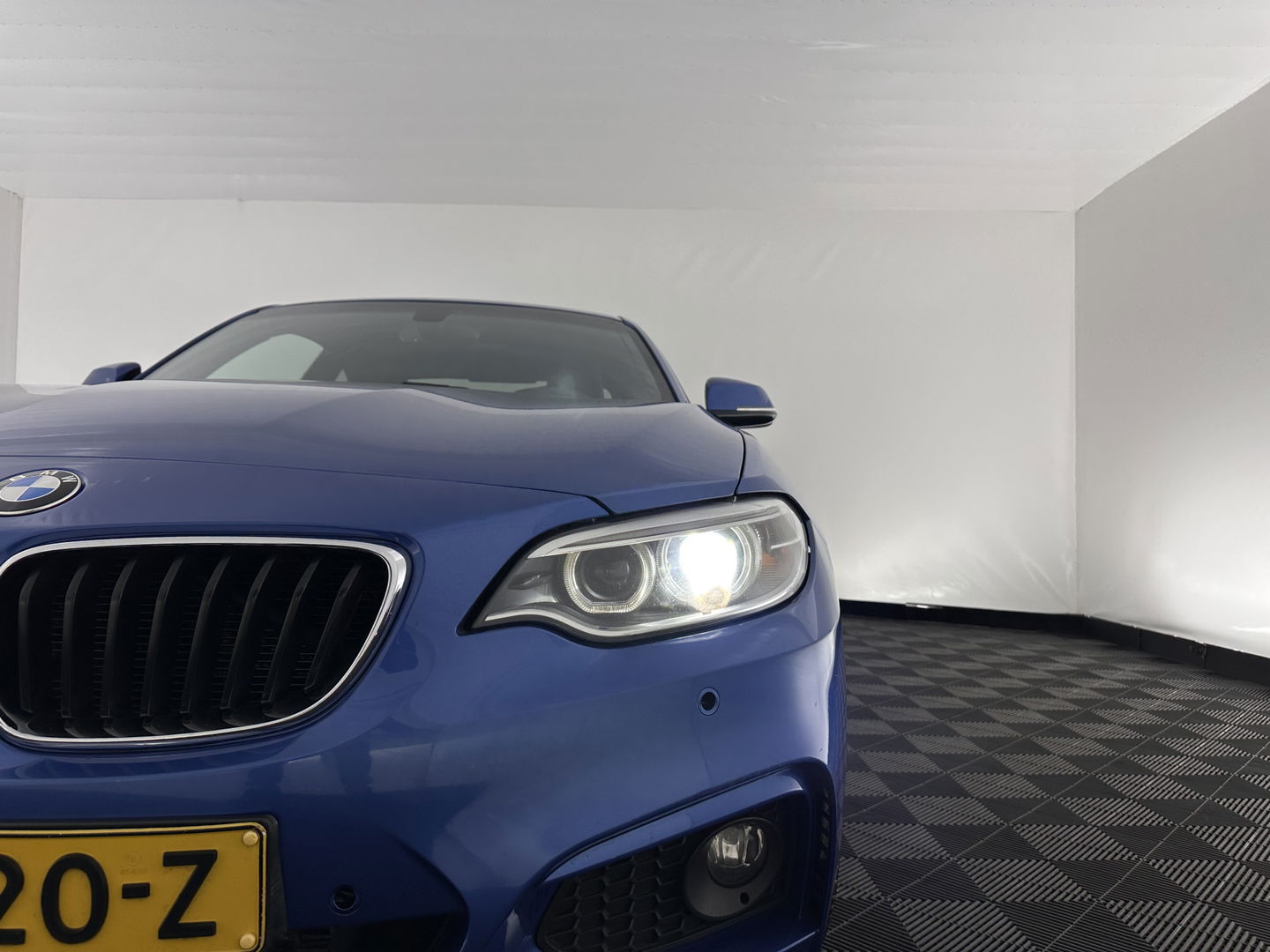 BMW 2 Serie Coupé 220d xDrive Executive M-Sportpack Aut. *XENON | HEATED-SPORTSEATS | HARMAN/KARDON | KEYLESS | NAVI-FULLMAP | PRIVACY-GLASS | SHIFT-PADDLES | ECC | PDC | CRUISE | 18''ALU*