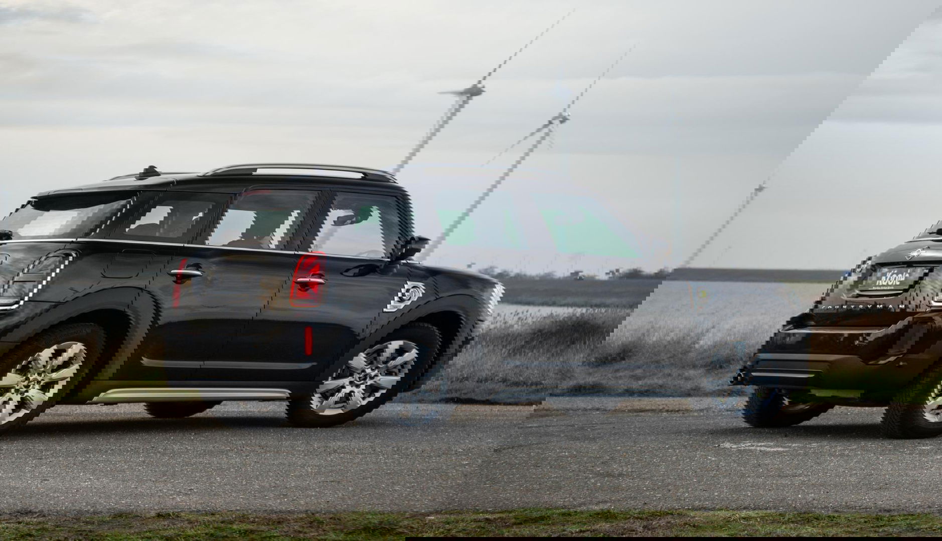 MINI Countryman 1.5 Cooper S E ALL4 Essential CAMERA / NAVI / CARPLAY / AIRCO / ZWART / STOELVERWARMING