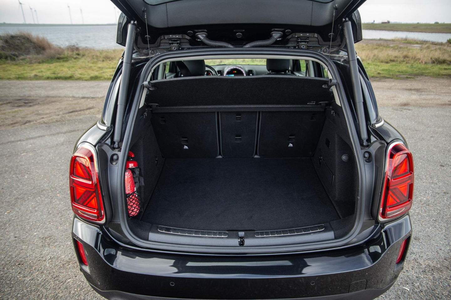 MINI Countryman 1.5 Cooper S E ALL4 Essential CAMERA / NAVI / CARPLAY / AIRCO / ZWART / STOELVERWARMING