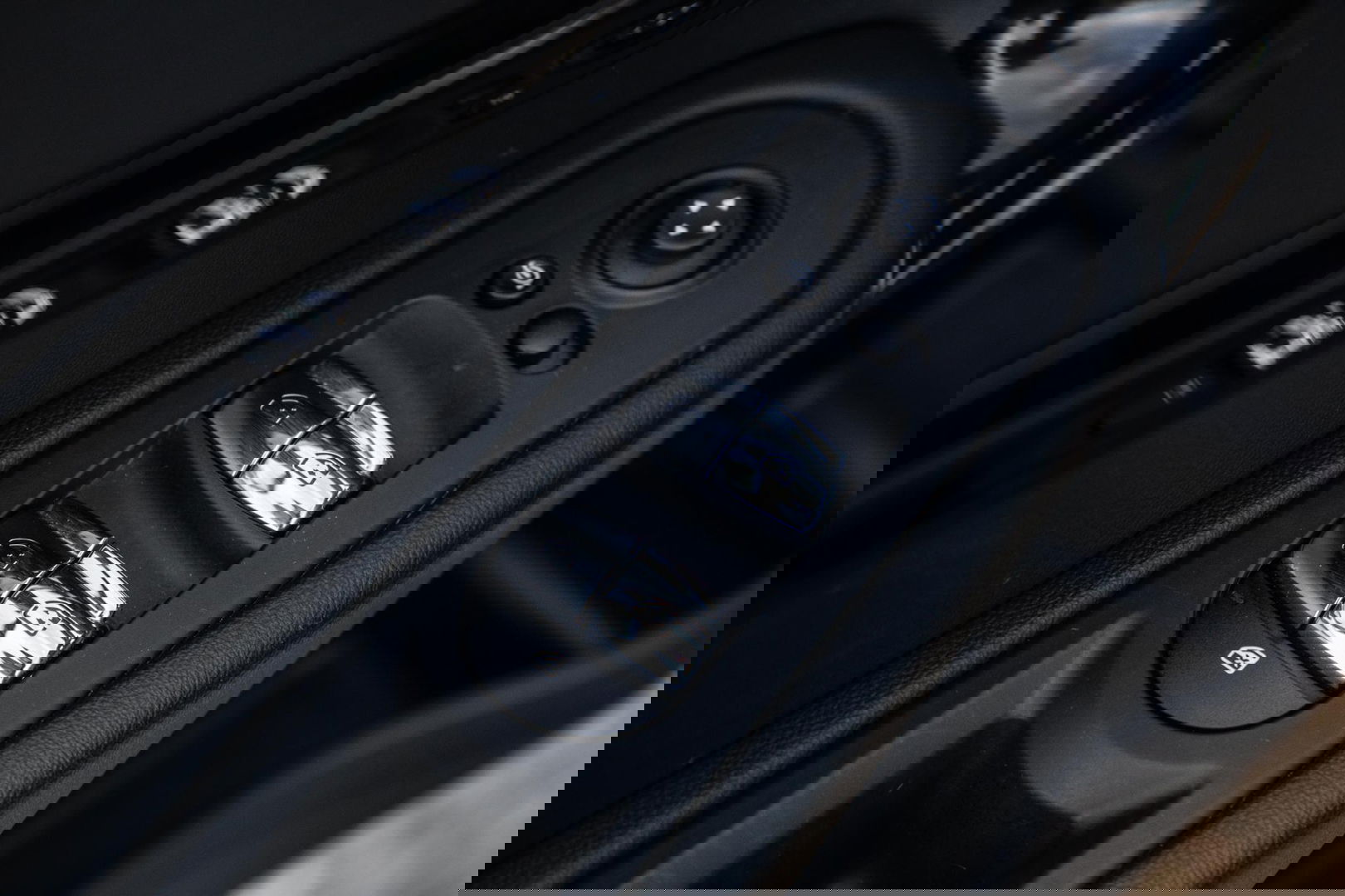 MINI Countryman 1.5 Cooper S E ALL4 Essential CAMERA / NAVI / CARPLAY / AIRCO / ZWART / STOELVERWARMING