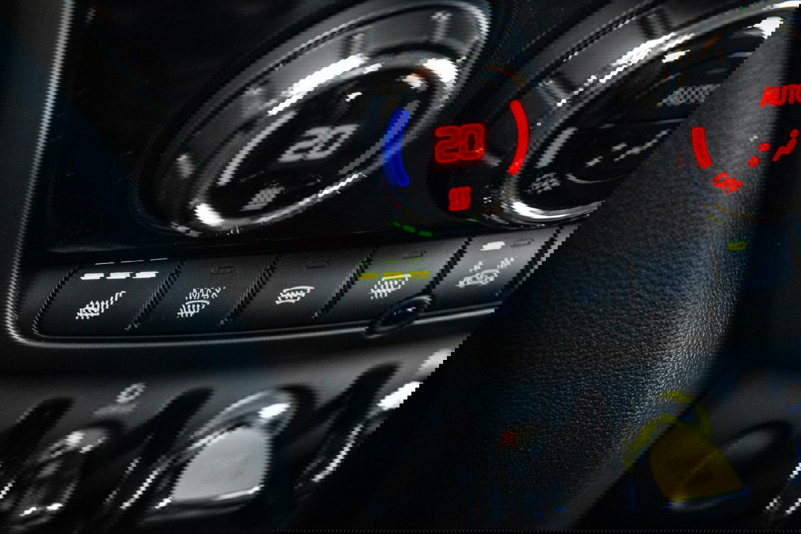 MINI Countryman 1.5 Cooper S E ALL4 Essential CAMERA / NAVI / CARPLAY / AIRCO / ZWART / STOELVERWARMING